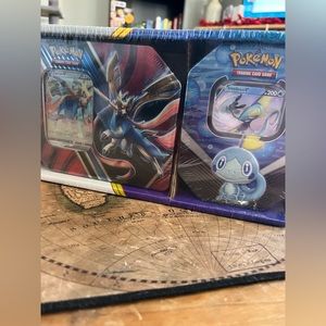 Zacian V + Inteleon V Tin 2-Pack